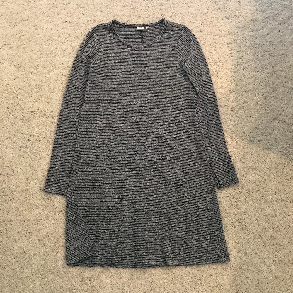 3/$20 Gap Striped Long Sleeve Swing Dress